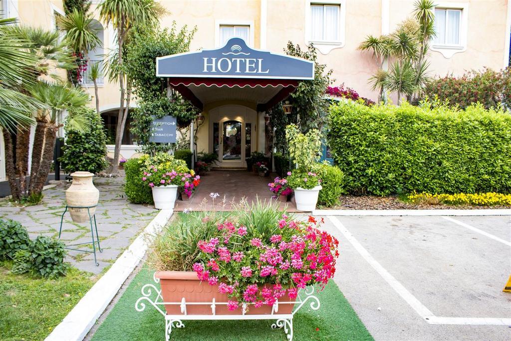 Hotel Mediterraneo Qualiano Esterno foto