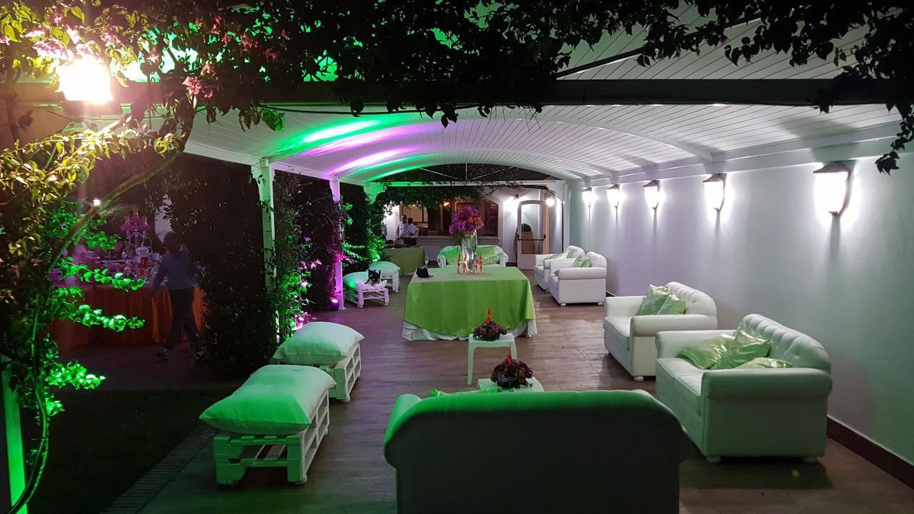Hotel Mediterraneo Qualiano Esterno foto